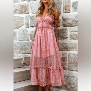 Elegant Pink Paisley Maxi Dress